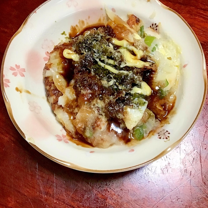 餅モチとろとろ長芋とイカのもんじゃ焼き風?